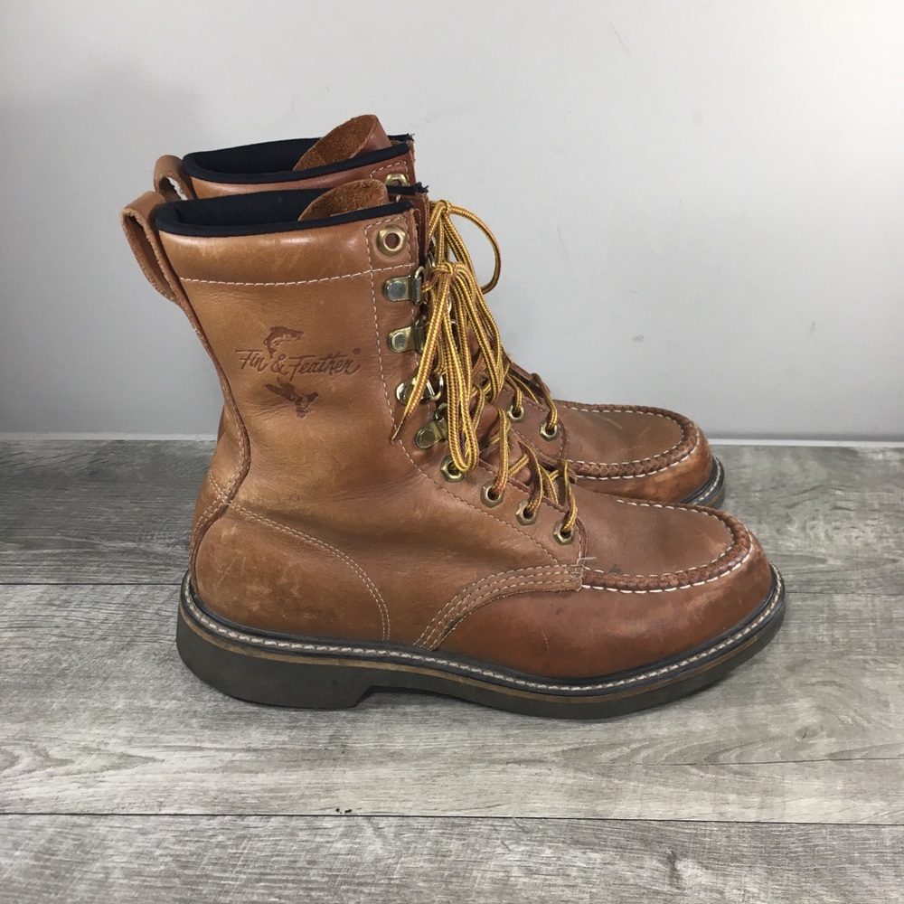 Fin & Feather Heritage Chore Work Brown Leather Men Soft Toe Boots. Size 8 USA